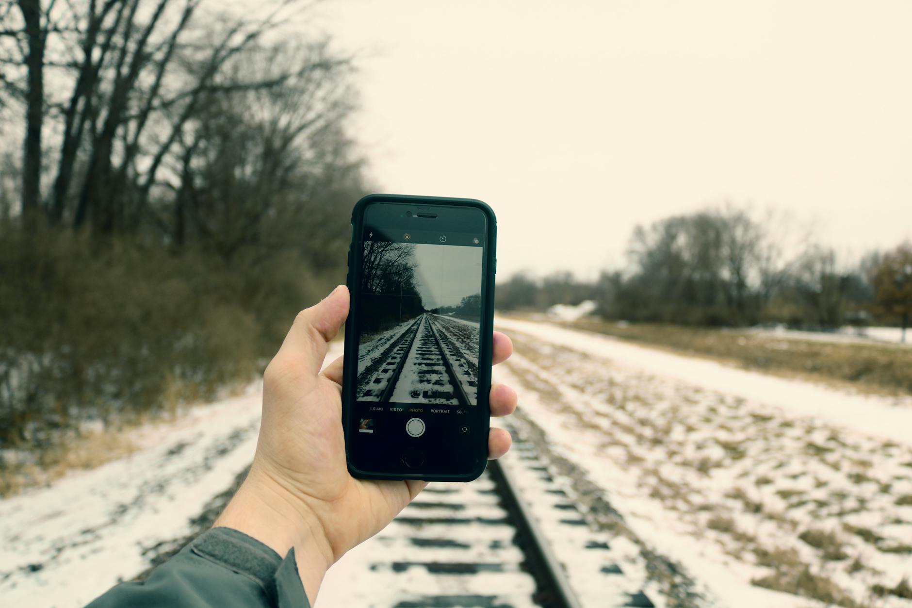 7 Photography Habits Smartphone Shooters Learn When They Finally Pick Up a Real Camera