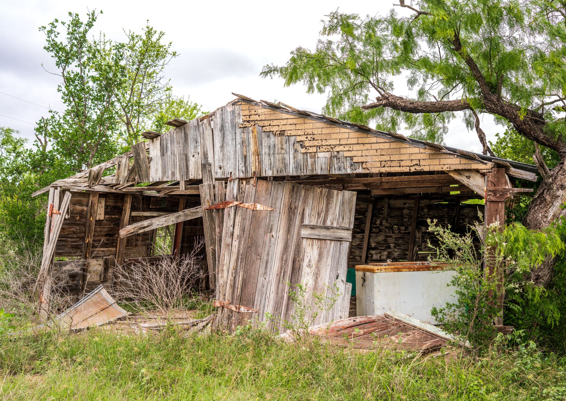 Antique Hunting Texas Hill Country: The 2026 Fall Circuit Guide