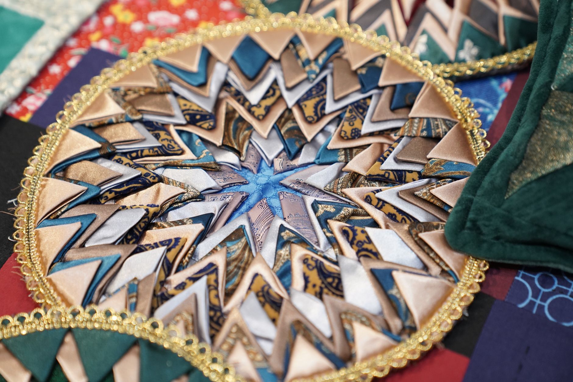 Antique Quilt Dating Patterns Identification Guide: How to Read the Stitches of History