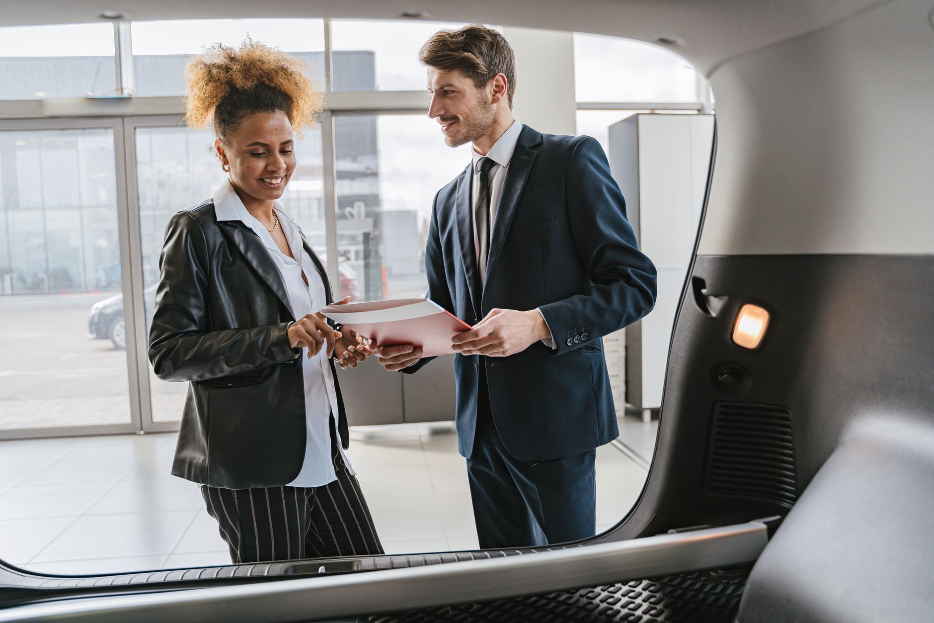 Automotive Retail 2026 Online Buying Tips: How to Negotiate Your Best Deal Without Stepping on a Lot