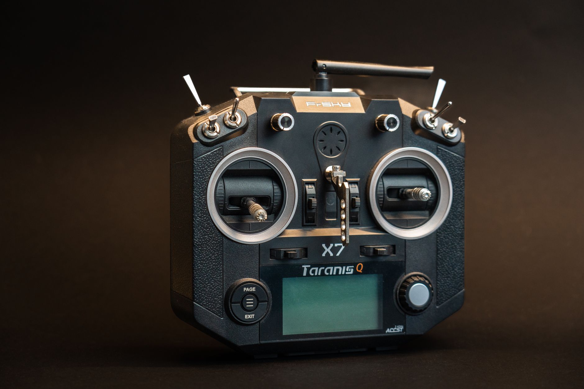 Best FPV Goggles for Beginners 2026: 5 Picks That Won't Make You Dizzy