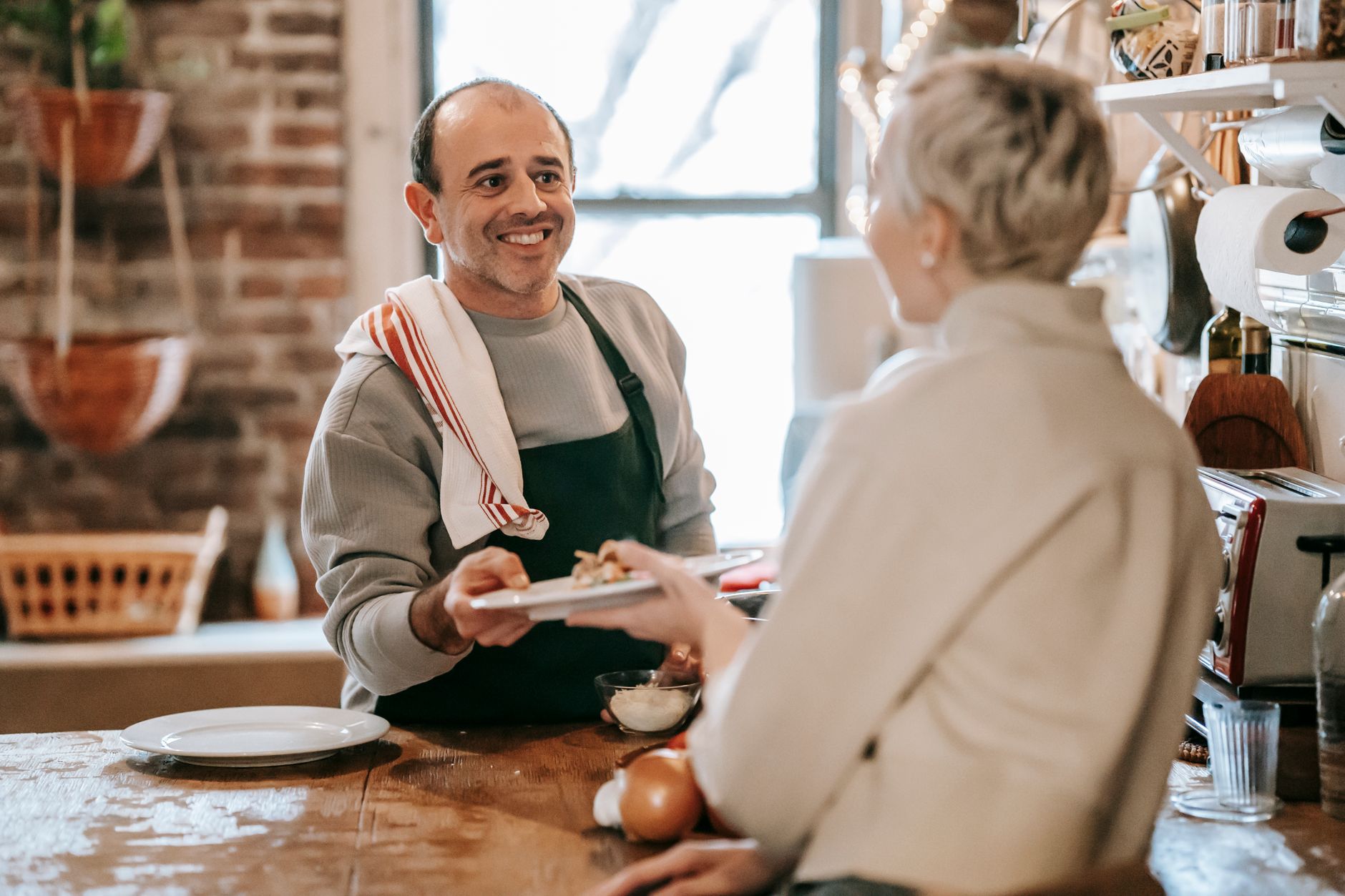 Best Gifts for Wife Who Loves to Cook: The 2026 Smart Kitchen Revolution