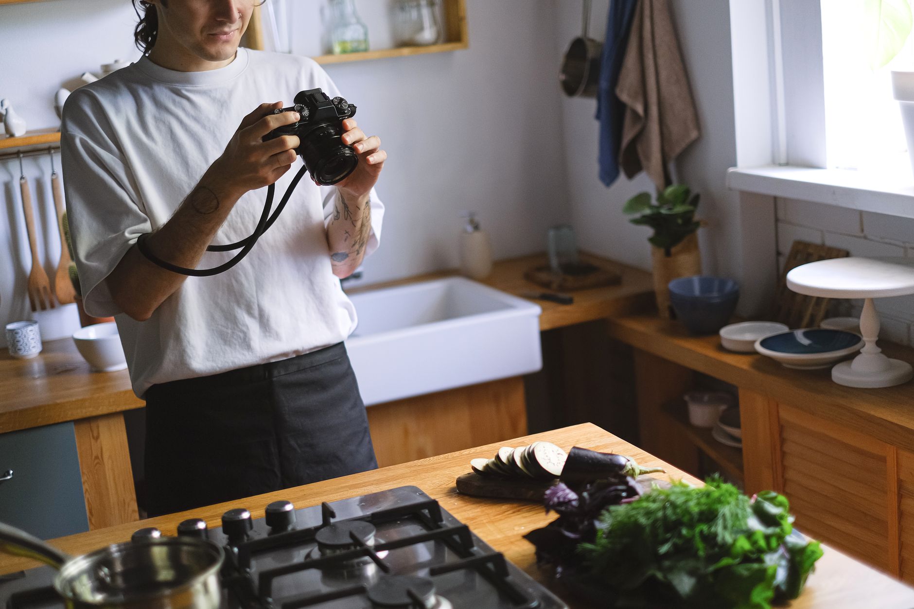 Best Lens for Food Photography Beginners: The 2026 Guide to Drool-Worthy Shots