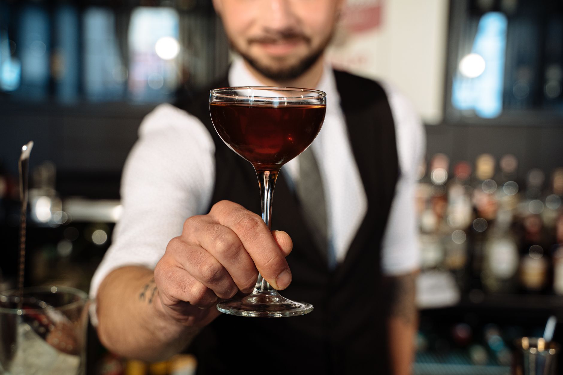 Bourbon Cocktail Trends 2026 Home Bartenders Are Actually Using (Not Just Talking About)