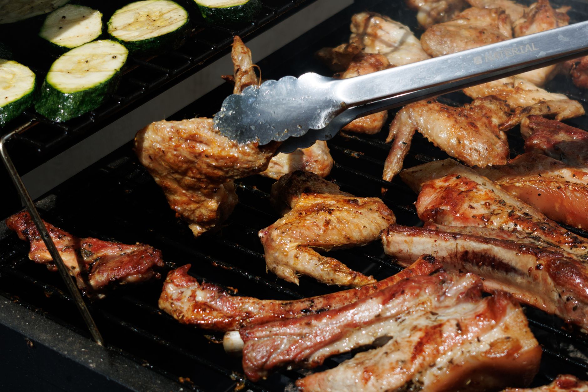Bourbon Cocktails for Summer BBQ: The Grilling Station Bartender's Guide