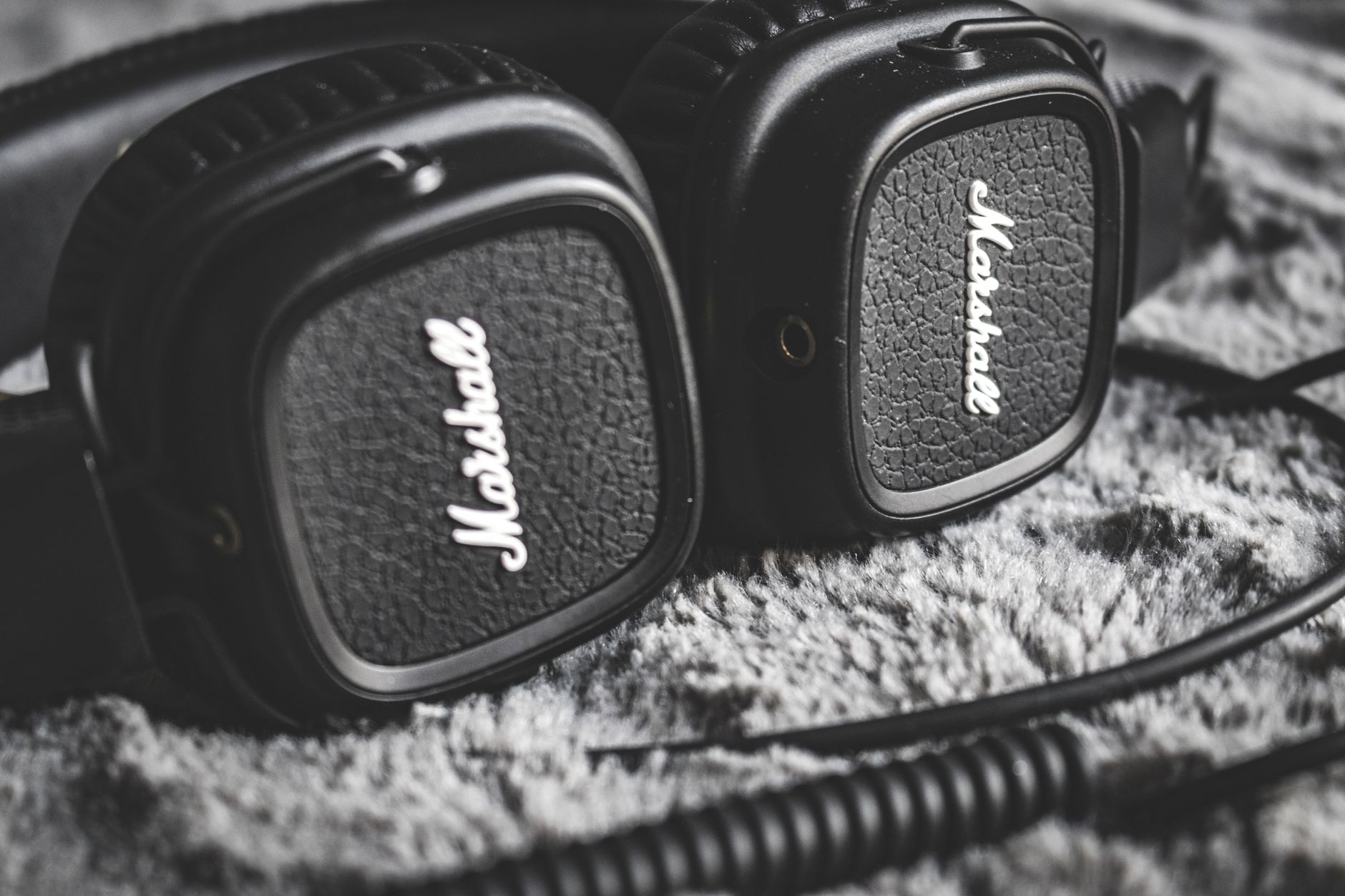 Compare Rock Streaming Services Hi-Res Audio: Which Platform Actually Delivers the Grit?
