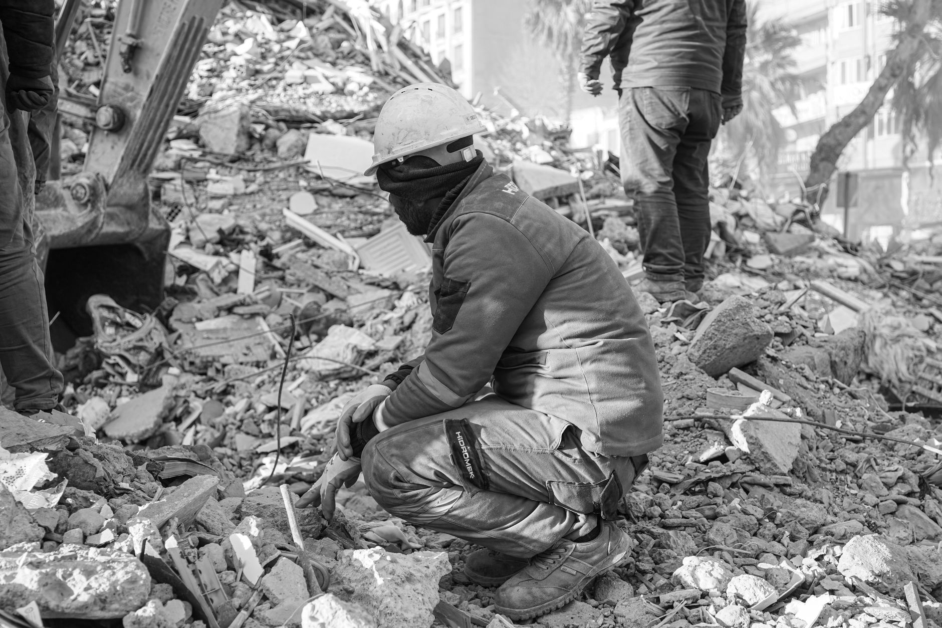 Construction Lead Follow Up Scripts 2026: The Resilience Playbook for Slow-Bid Seasons