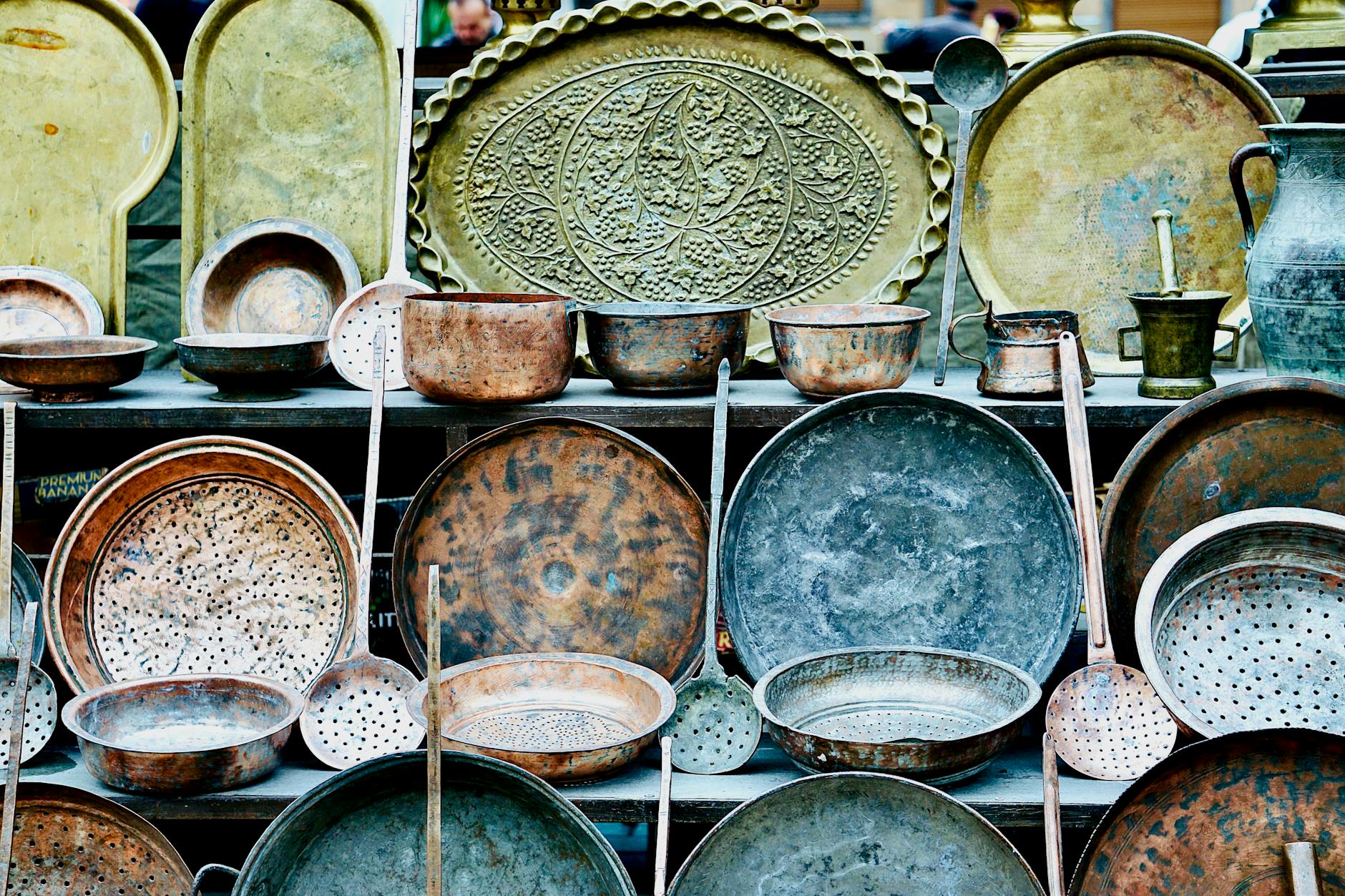 Estate Sale vs Antiques Show Comparison: Where You'll Actually Find the Best Deals in 2026