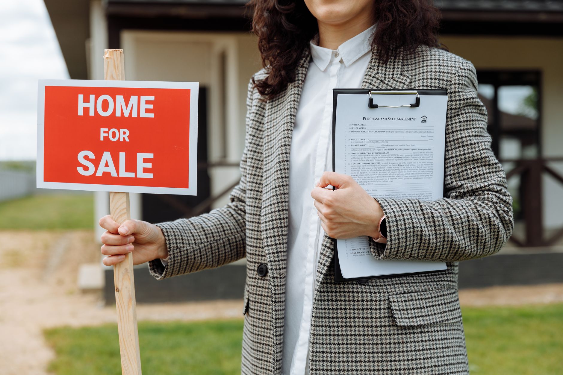 Follow Up Scripts for Real Estate Transaction Coordinators: The 15-Minute System That Prevents Deals From Dying in the Gaps
