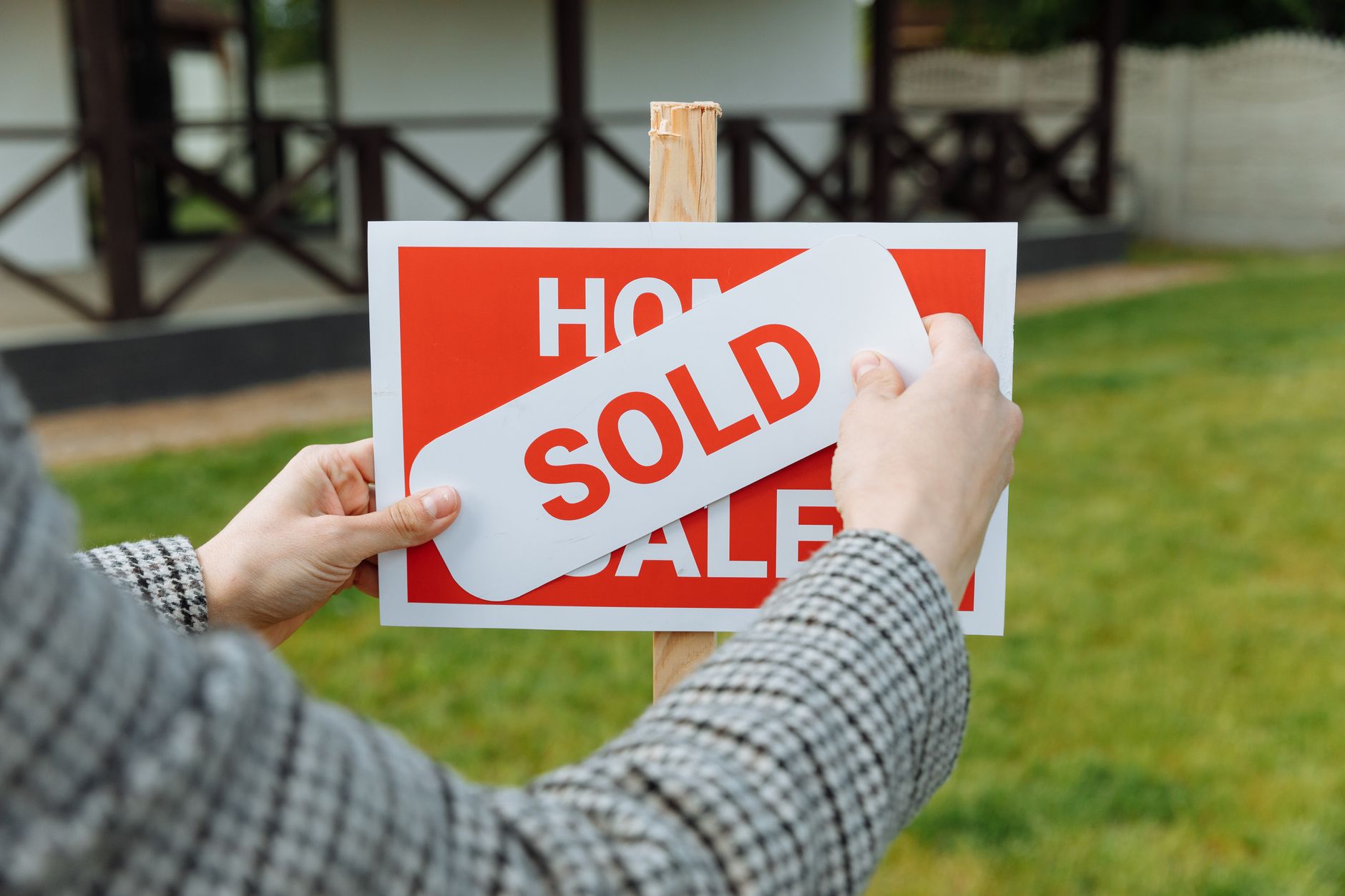 Funny Gifts for Real Estate Agents: 21 Closing-Day Laughs They'll Actually Love