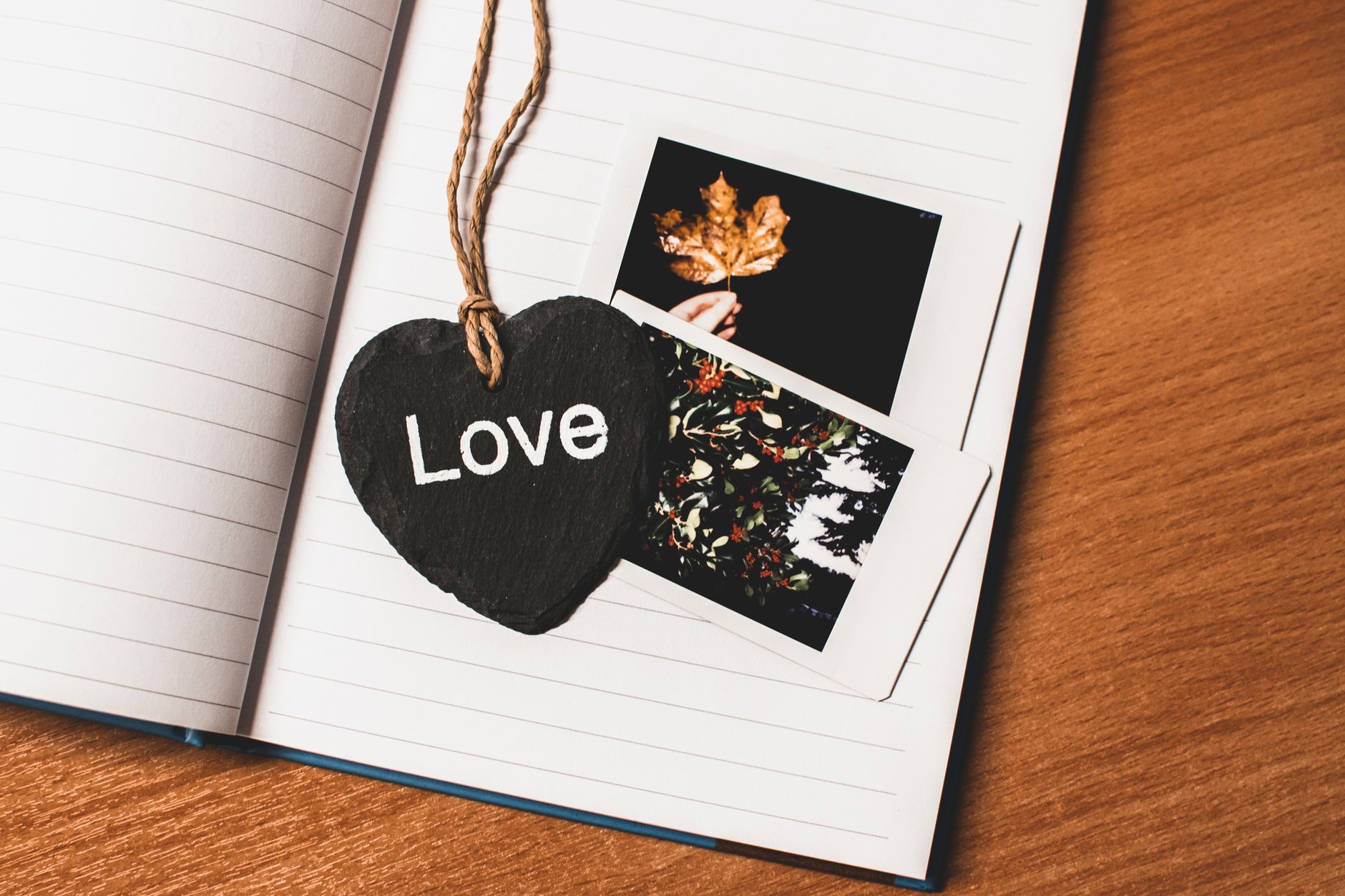 Gifts for Wife Who Loves Photography: The 2026 Creative's Field Guide
