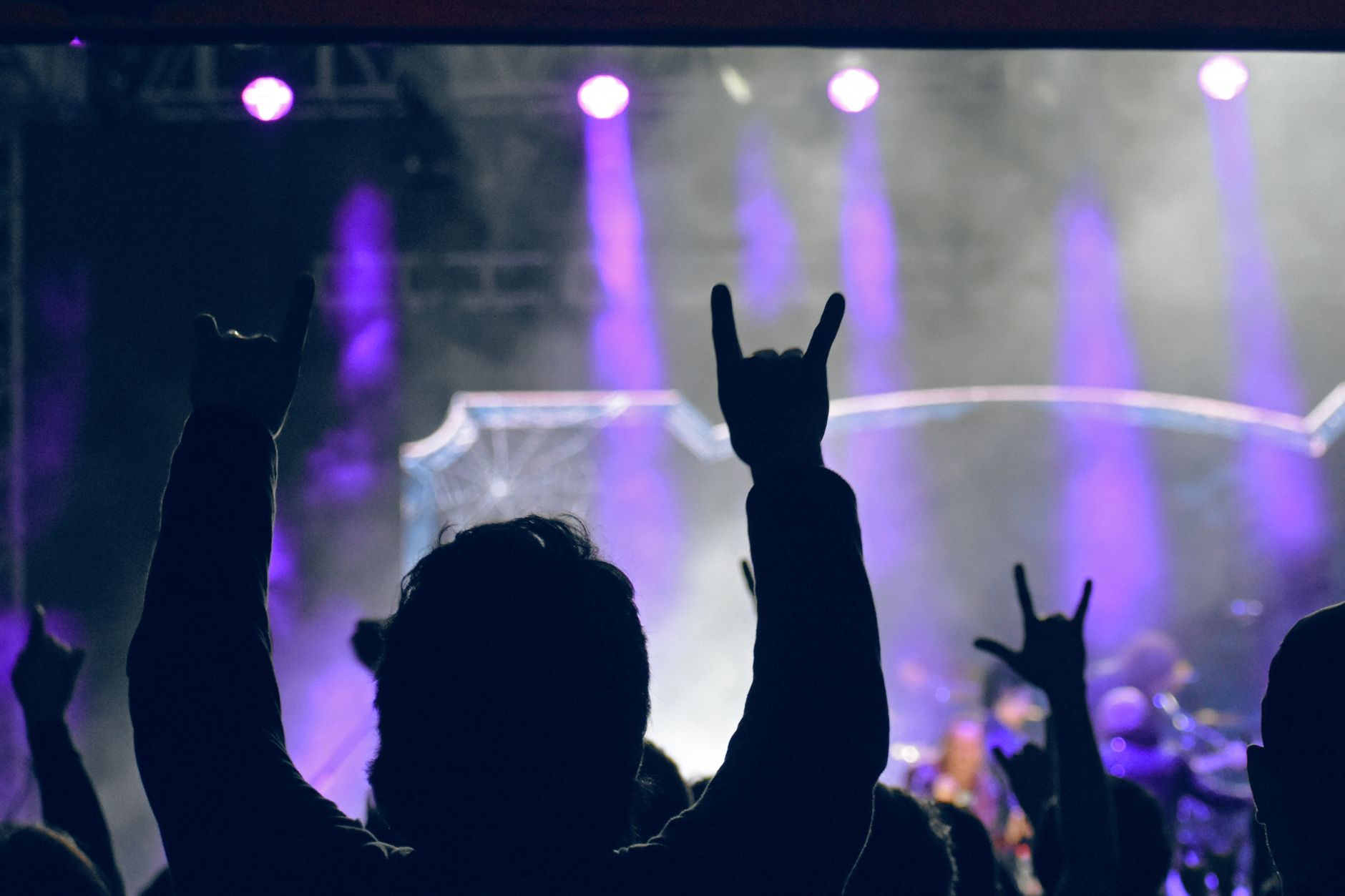 How to Build Your Own Affordable Rock Festival Travel Packages 2026 (Without the Tour Markup)