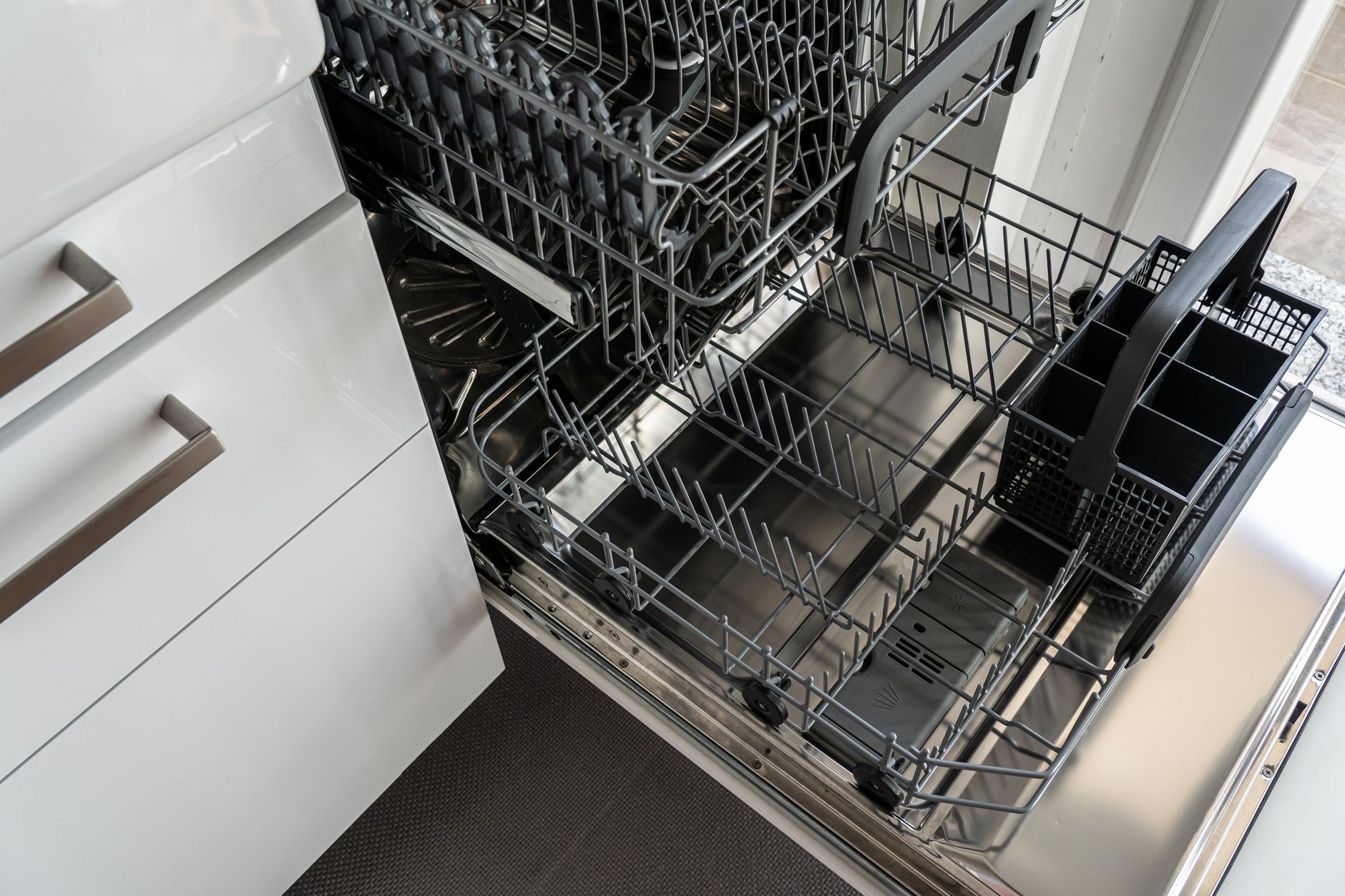How to Clean a Dishwasher with Vinegar: The 2026 Deep-Clean Method That Actually Works