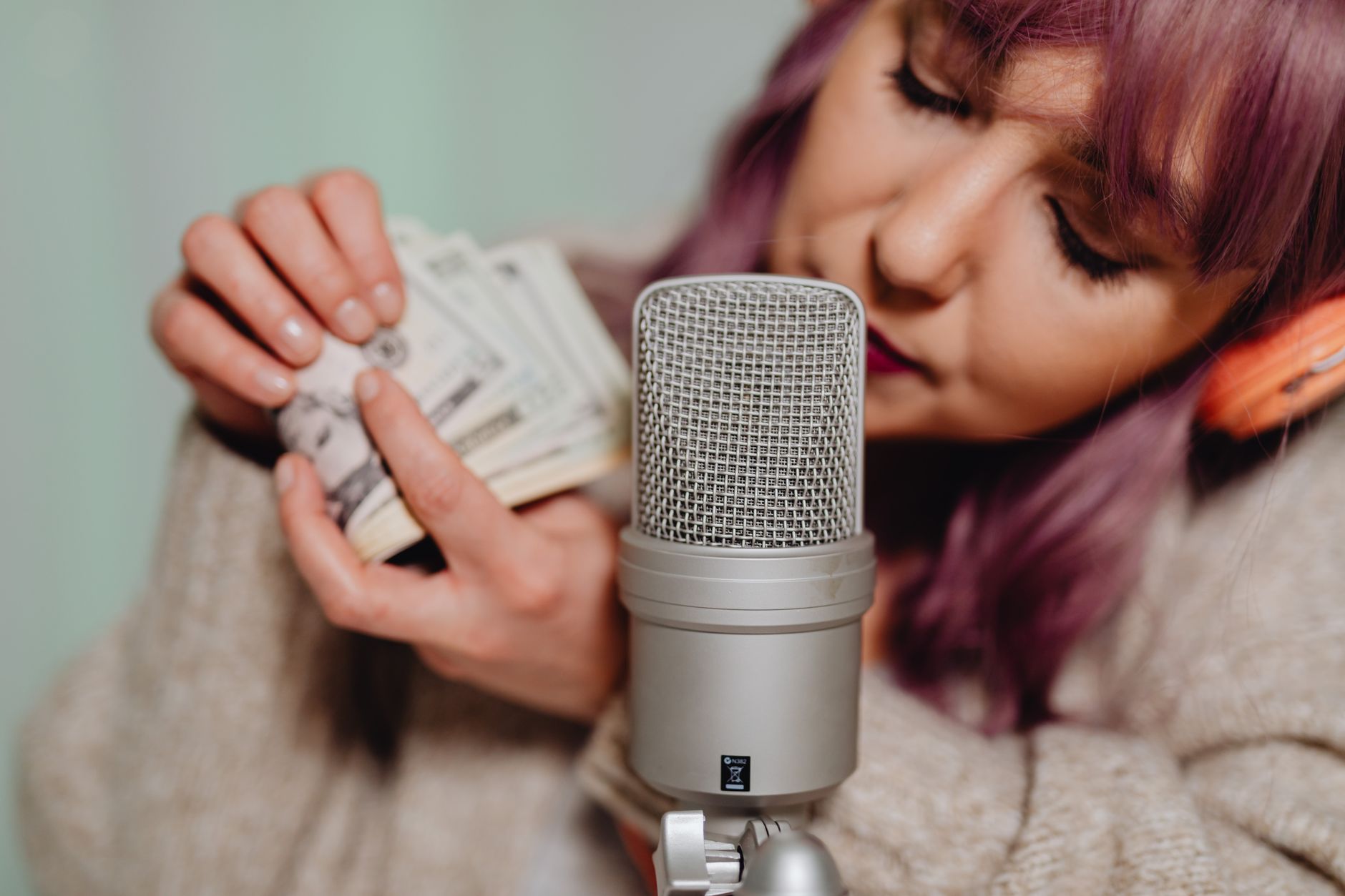 How to Make Money with Canva Templates: The 2026 Creator Economy Blueprint