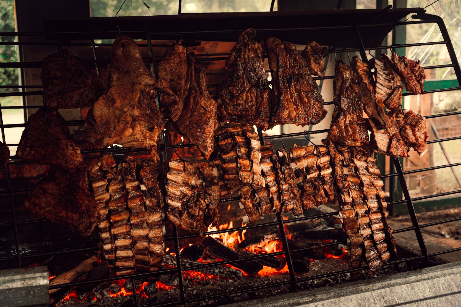How to Smoke Beef Ribs on Charcoal Grill: The 2026 Method That’s Replacing Pellet Smokers