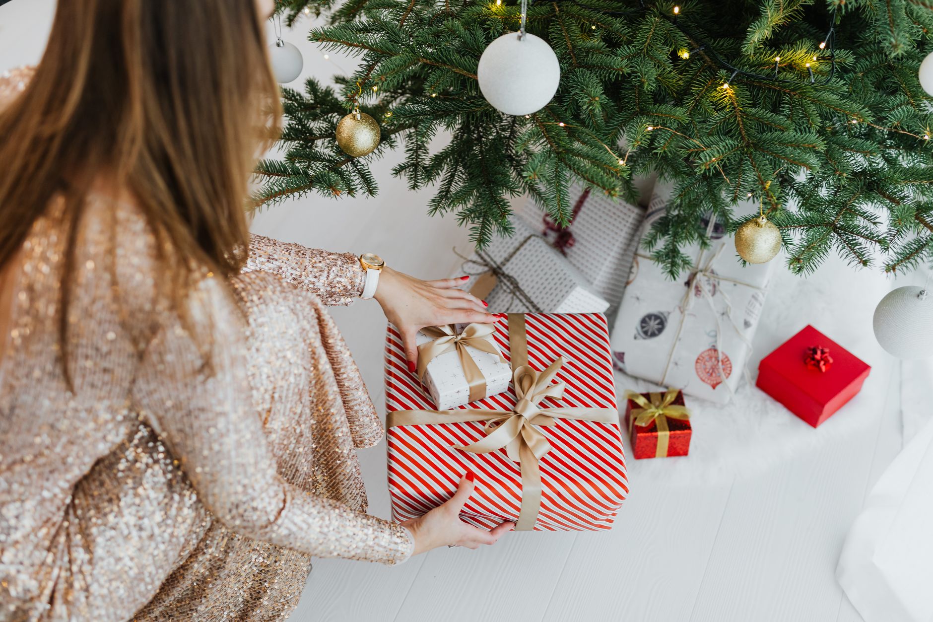 Luxury Gifts Wife Under 500 Editors Actually Buy for Their Own Partners