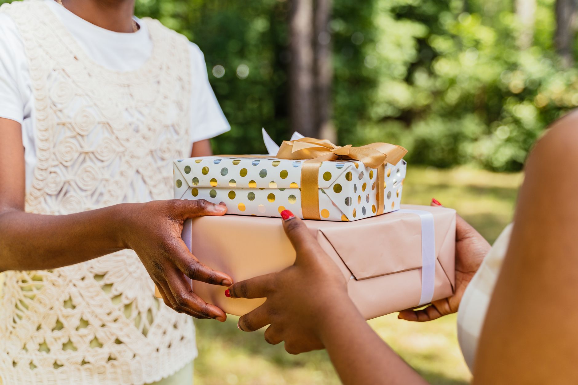 Meaningful Birthday Gifts for Wife: The 2026 Story-First Method for Husbands Who Overthink Everything