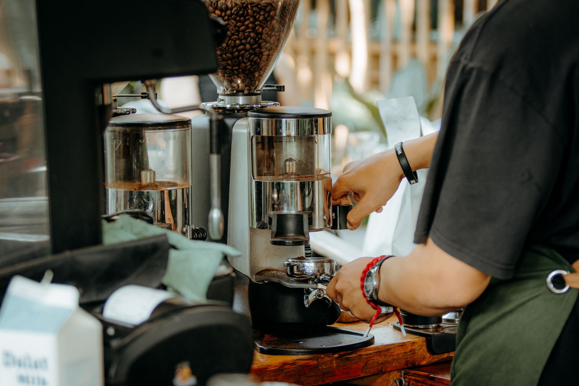 Quiet Coffee Grinders Under $150: The 2026 Morning Peace Revolution
