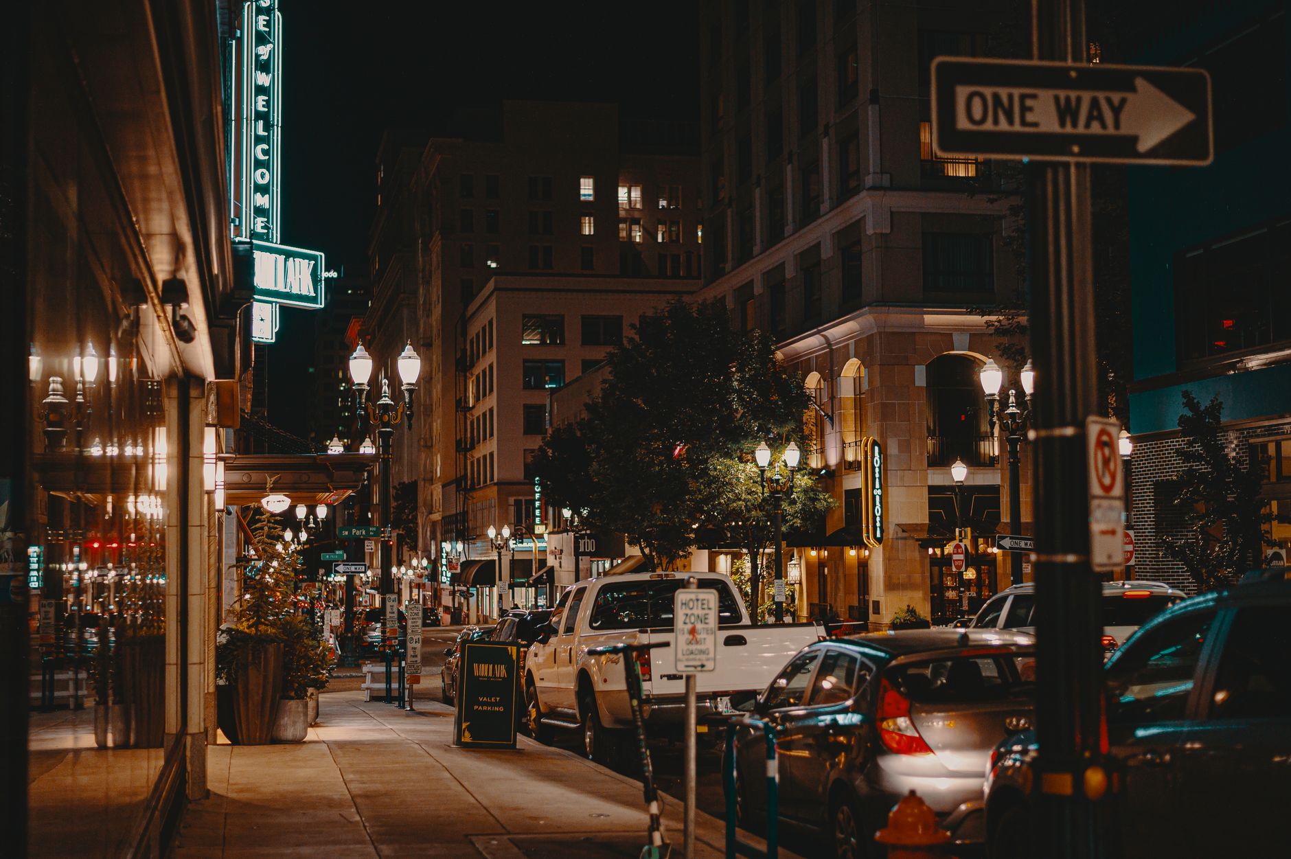 Rental Car Pickup Location Tricks Airport vs Downtown: The 2026 Price Gap Is Wilder Than Ever