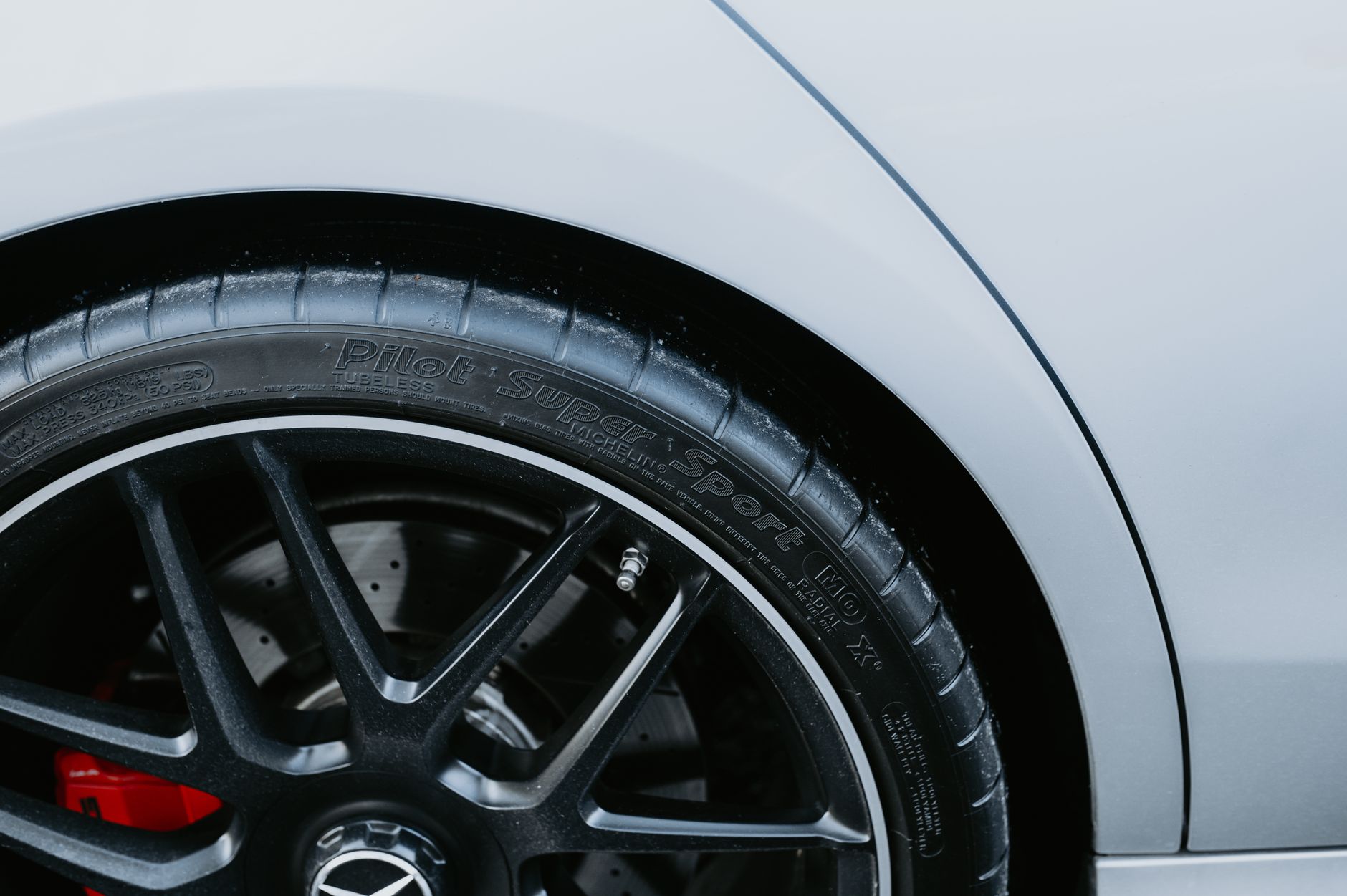 Rental Car Tire Damage Responsibility: Who Pays When Rubber Meets Road?