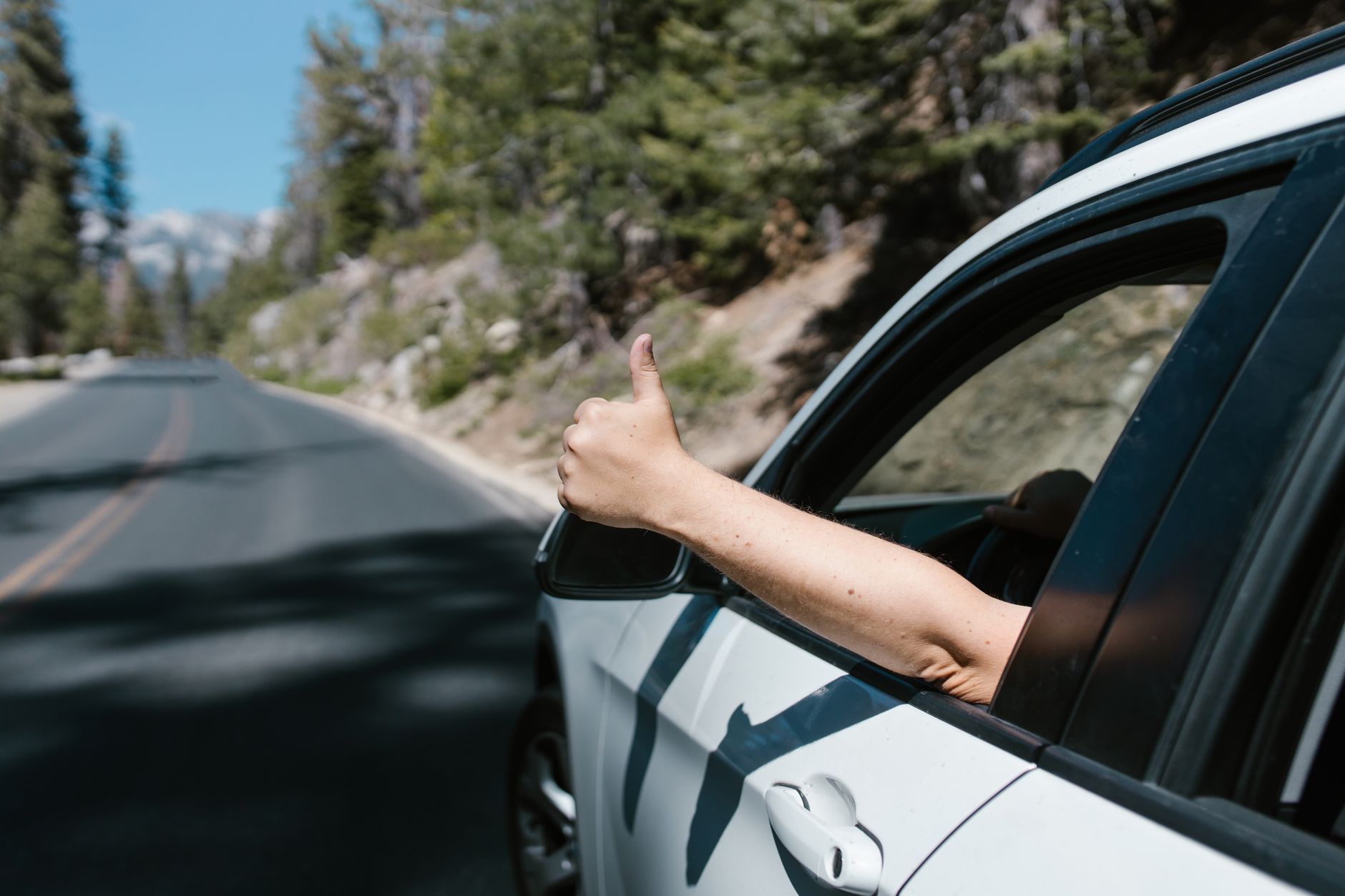 Rental Car Weekend vs Weekly Rates: The Pricing Math Rental Companies Hope You Ignore