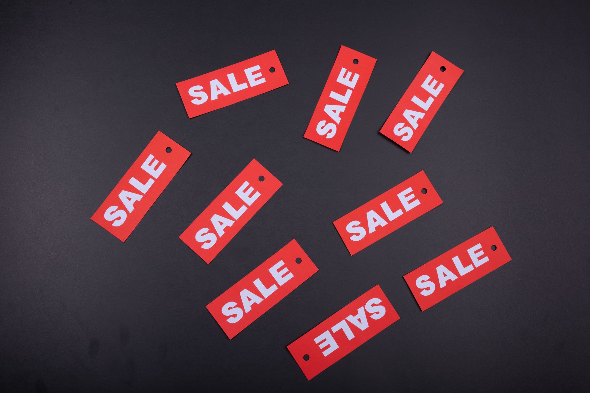 Retail Dive Deals Analysis Shopping Strategy: How to Decode 2026's 'Running List' Before the Crowds