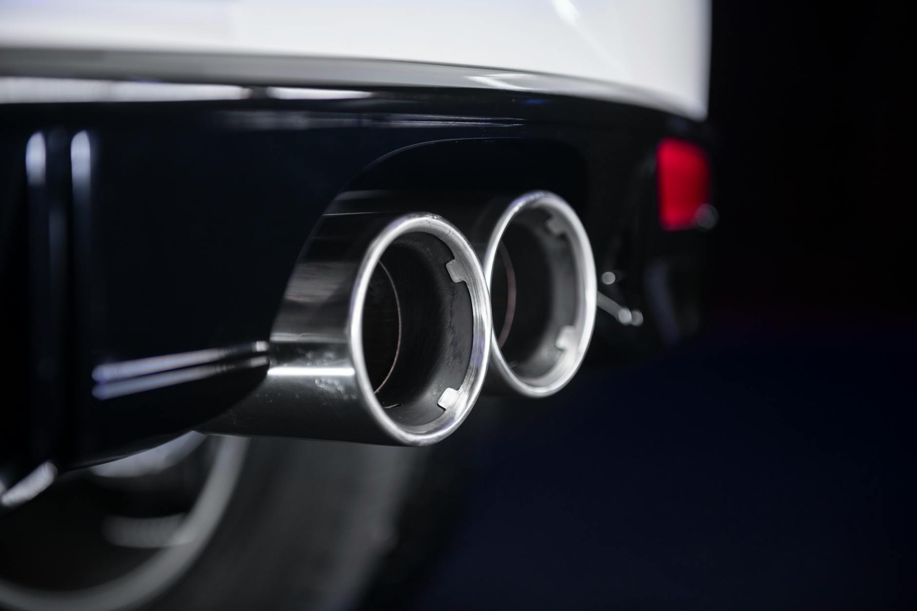 Rev Up Your Ride: Expert Car Facelift Performance Tips