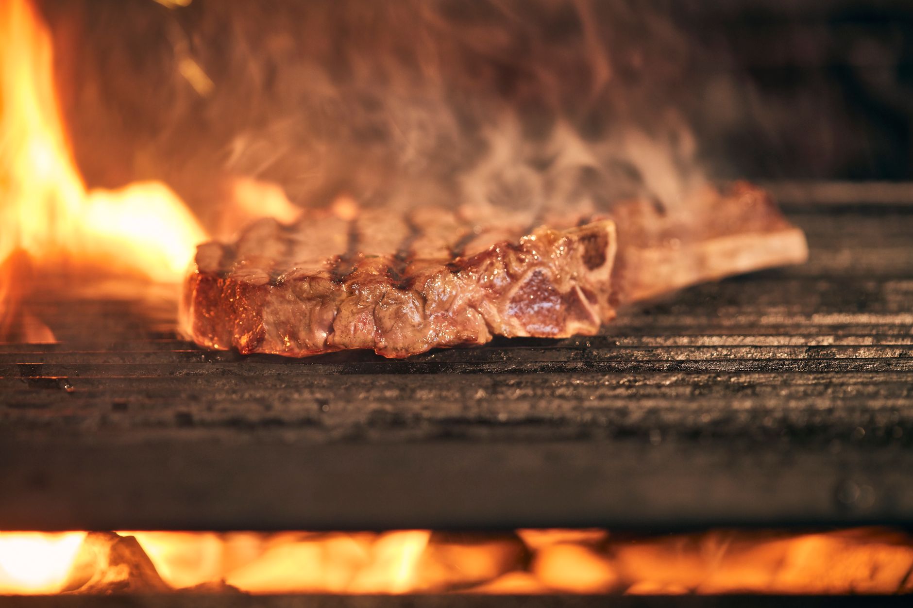 Reverse Sear Steak on Charcoal Grill: The 2026 Guide to Edge-to-Edge Perfection
