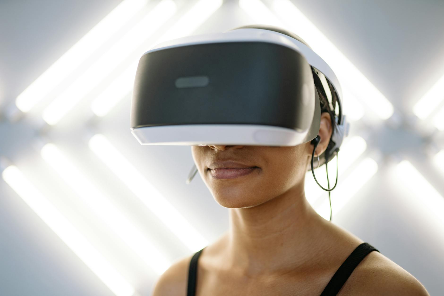 Revolutionizing the Scene: Top Entertainment Technology Trends to Watch