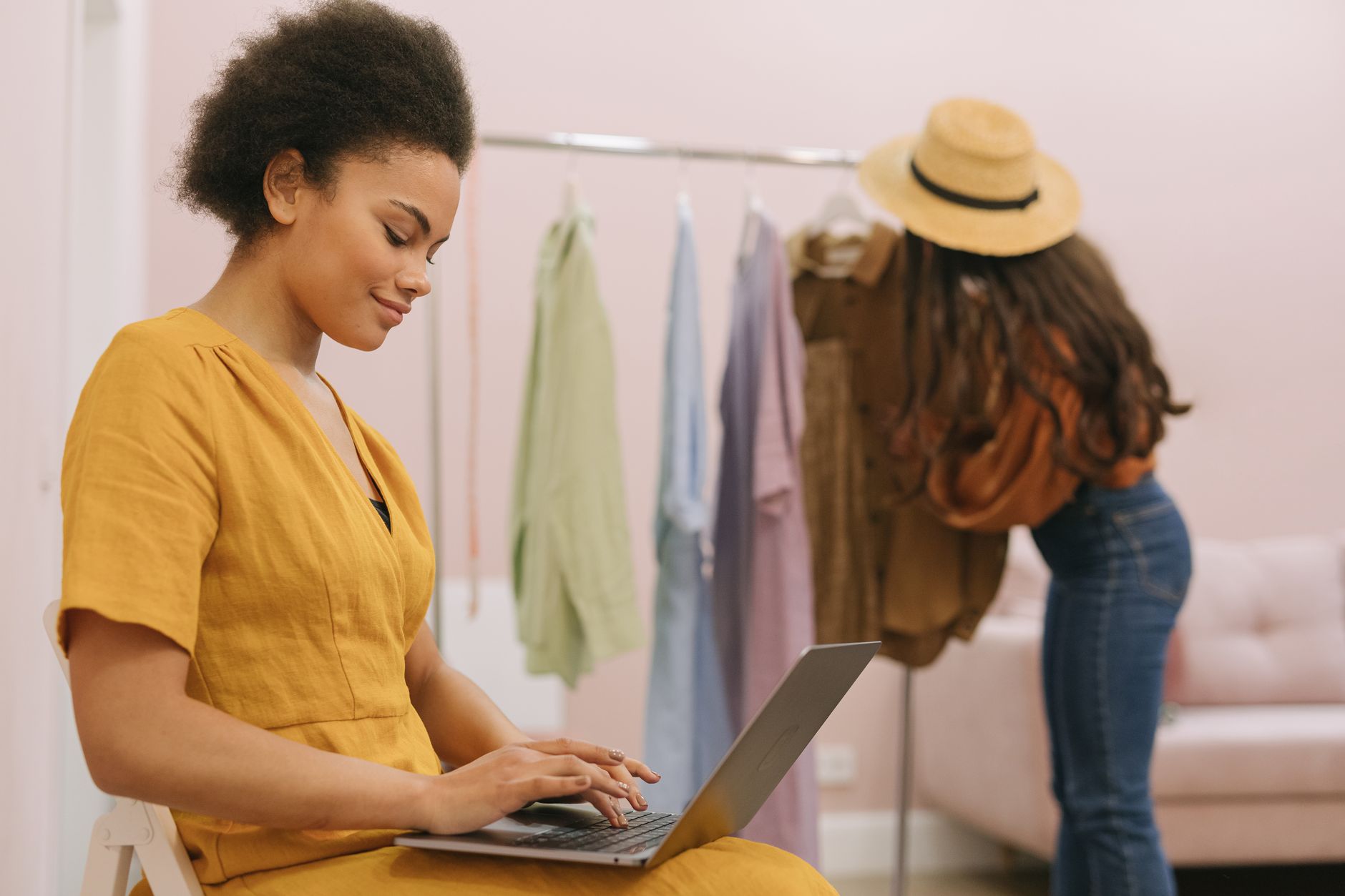 Side Hustle Trends 2026 Opportunities: The 4 Sectors Where First Movers Are Winning Big