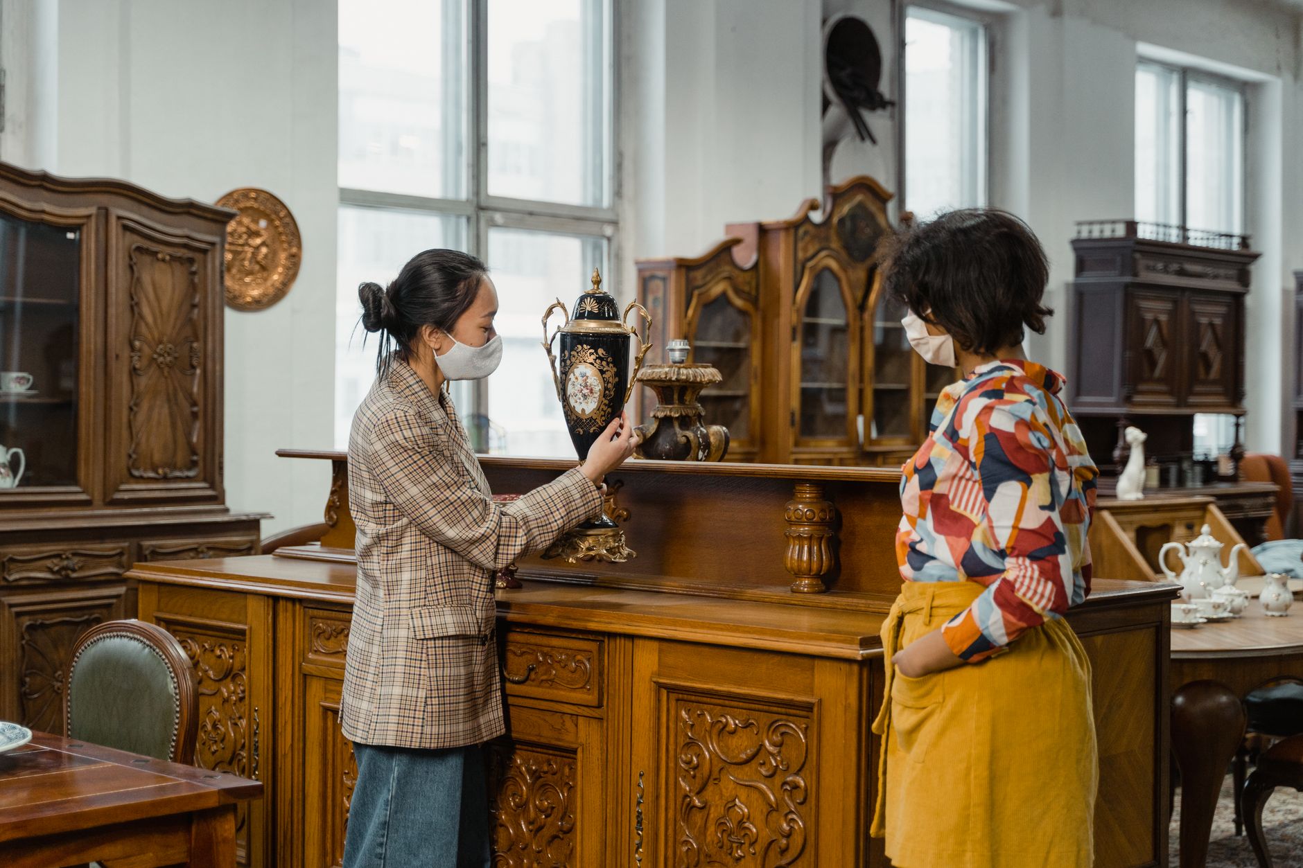 Skyrocket Antiques 2026 Early Buying Guide: What Veteran Dealers Are Secretly Stockpiling Right Now