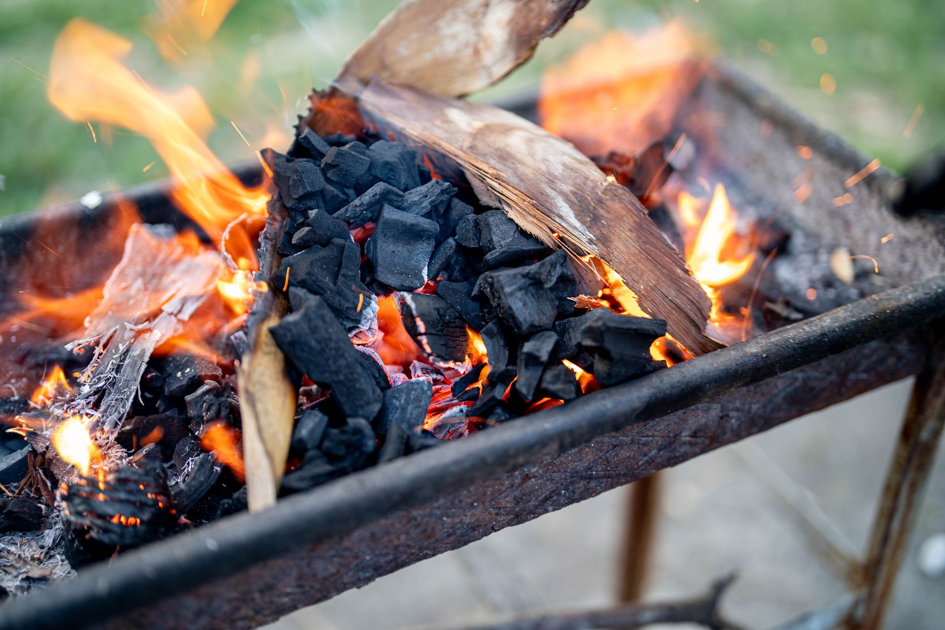 Smoked Old Fashioned Recipe Variations: 5 Wood, Smoke, and Sweetener Twists to Master in 2026