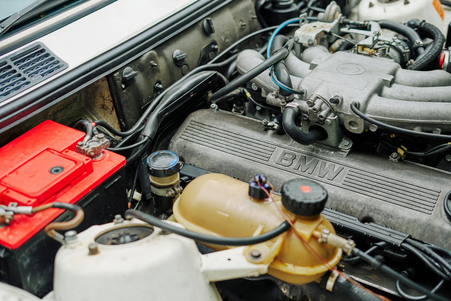 Subtle ECU Tune vs Full Engine Swap Cost: Which Actually Wins for Weekend Track Builds?