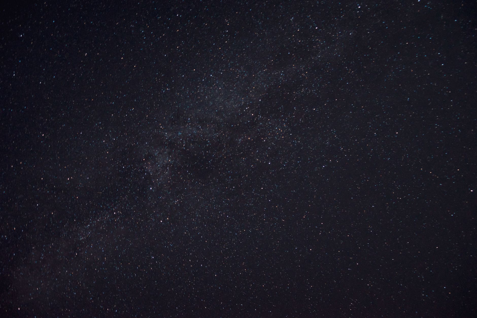 The 7 Best Budget Lenses for Astrophotography Beginners (2026 Guide)