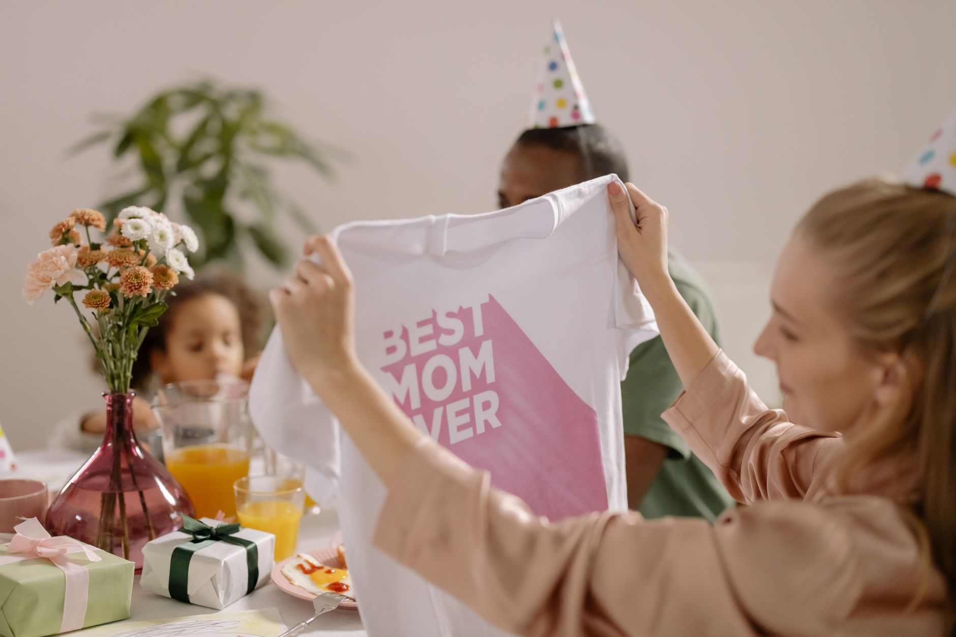 The Best Gifts for Wife 2026 Trending: A Data-Driven Guide to What She's Actually Searching For
