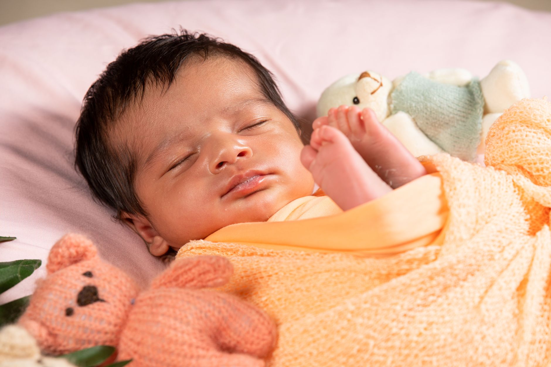 The Best Lens for Newborn Photography in 2026: A Complete Guide