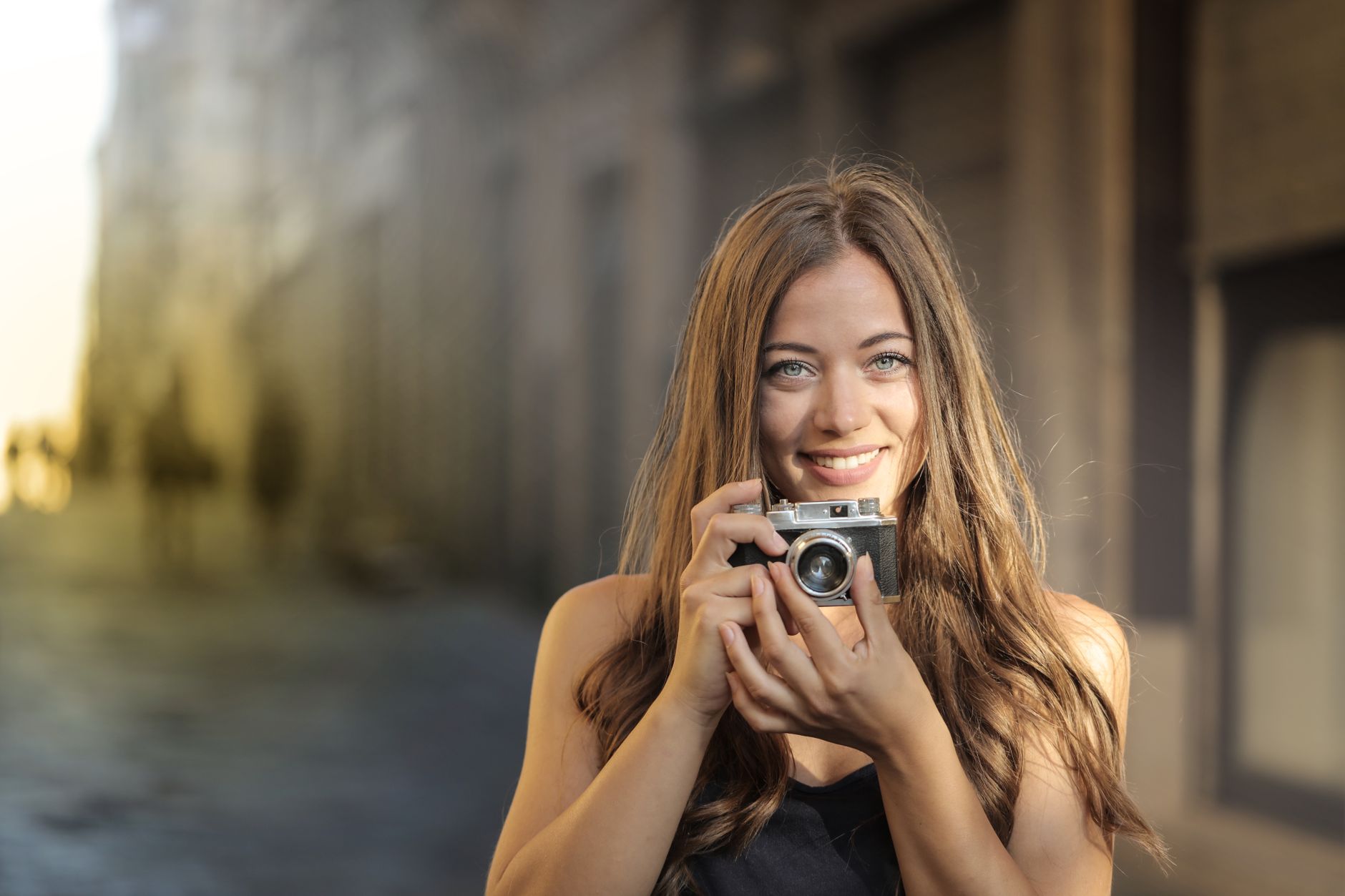 The Best Lens for Portrait Photography Beginners (2026 Guide)