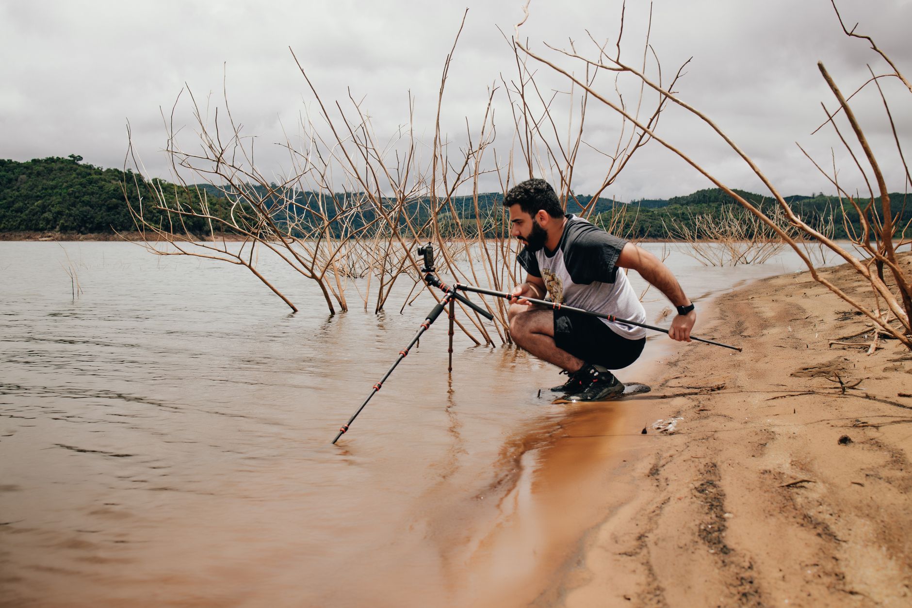 The Best Tripod for Landscape Photography Beginners: Why 2026's Lightweight Carbon Fiber Revolution Changes Everything