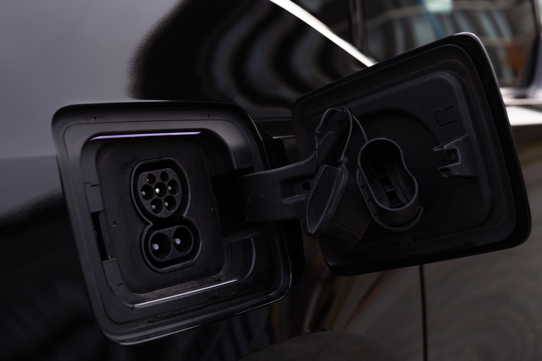The EV Charging Adapter Compatibility Guide: Stop Guessing and Start Charging Everywhere
