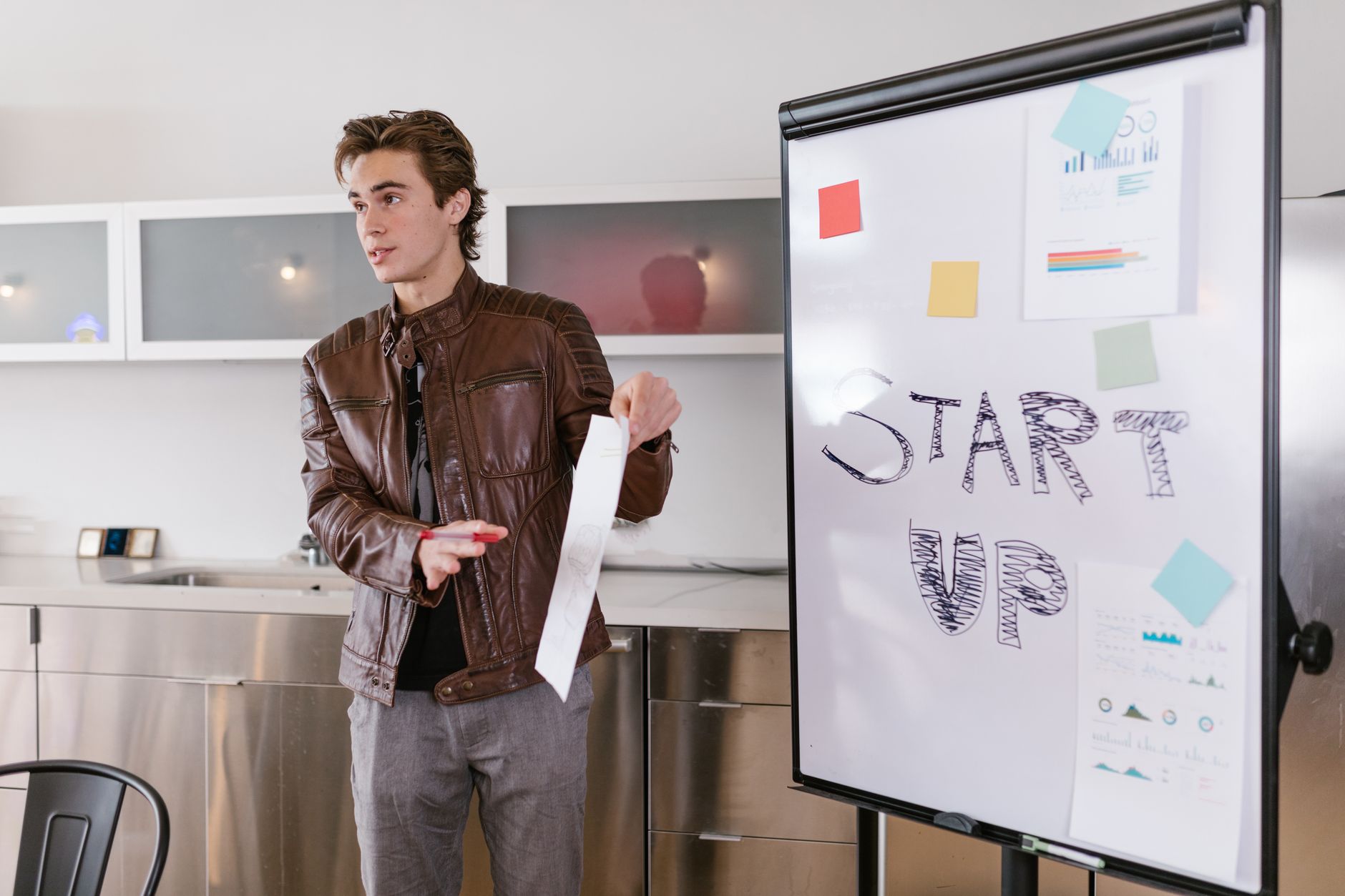 The Fastest Growing Side Hustle Businesses Startup Costs: What Reddit Founders Are Actually Paying in 2026