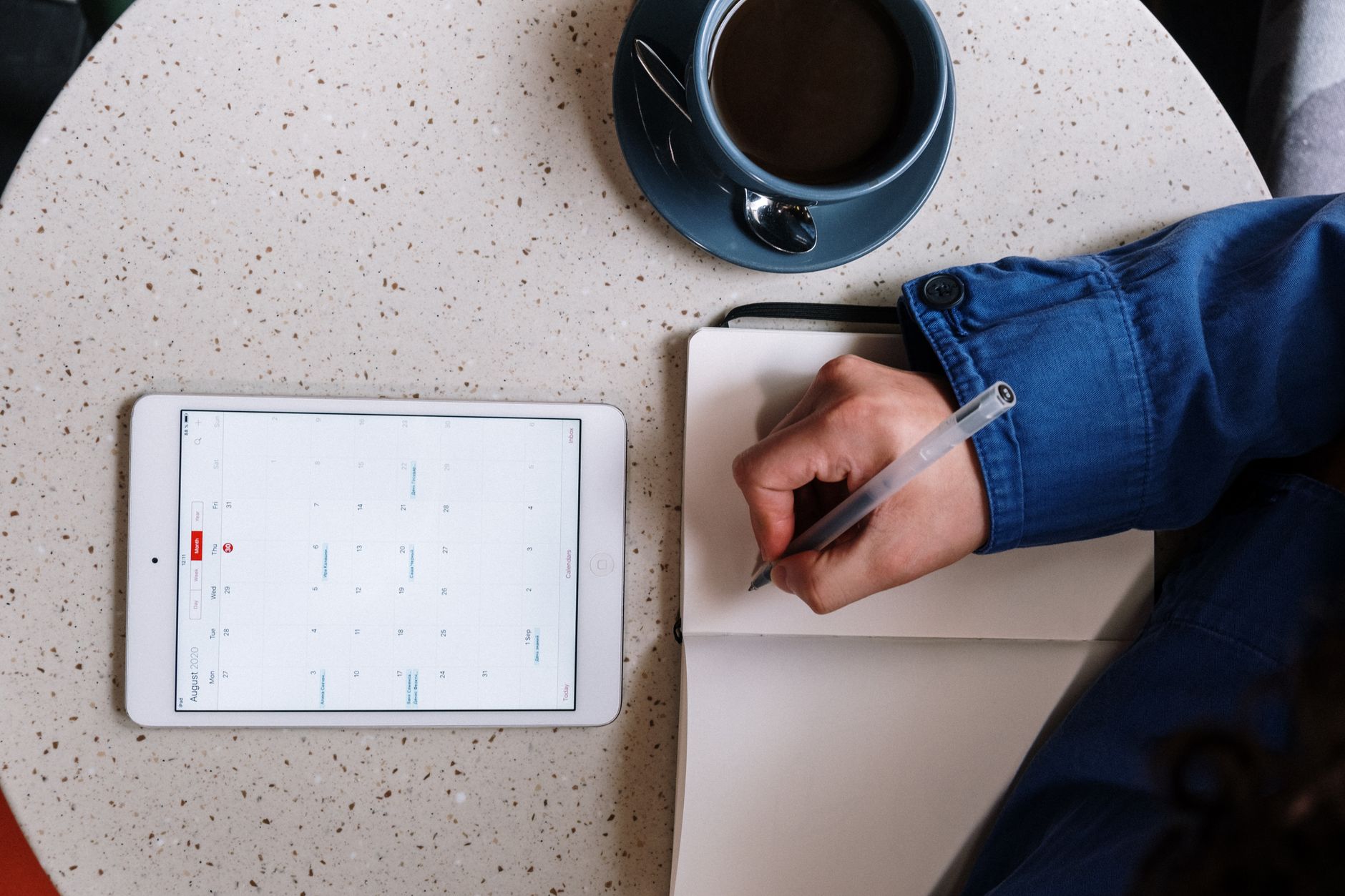 The Simple Airbnb Host Daily Schedule That Reclaims Your Mornings (2026)
