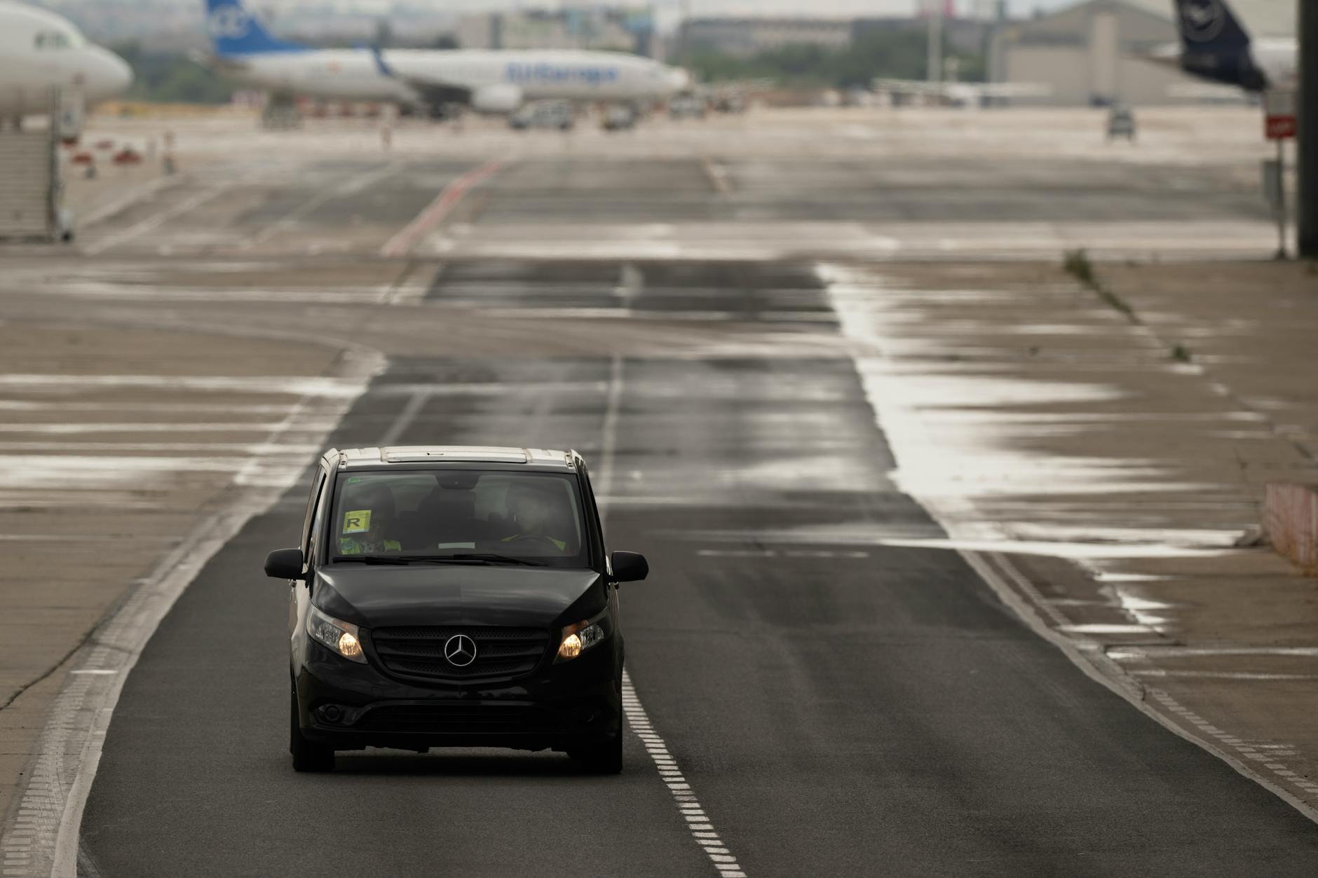Top Rideshare Apps for Airport Transport: Seamless Travel Made Easy